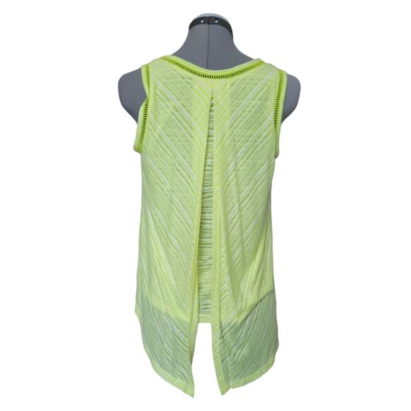 Studio Petite Split Back Loose High Neckline Tank Size Petite Small Yellow - Picture 2 of 10